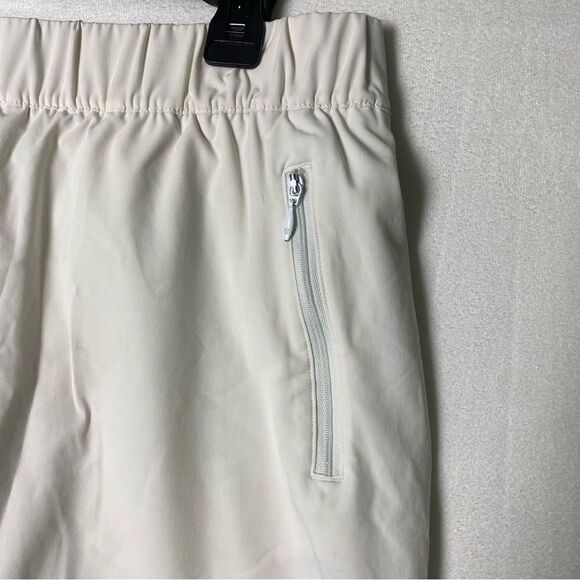 T By Talbots White Skorts Size Medium - Picture 9 of 11